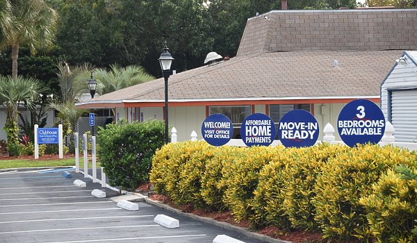 Carriage Court Central in Orlando Florida FMHA Community