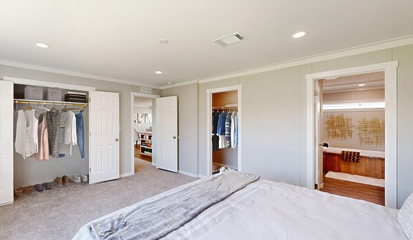 Lancaster / Cimarron 2368 Interior 84512