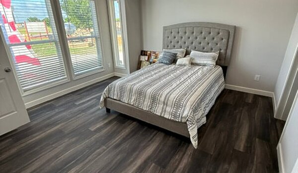 Smart Cottage / Falcon L40EP8 LOT MODEL SPECIAL / **NOW Only $150,382** Interior 89426