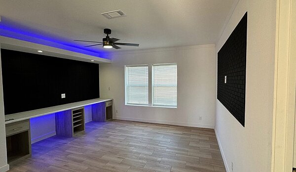 Luxe Haven - New To The Market! / 32724A Interior 83543