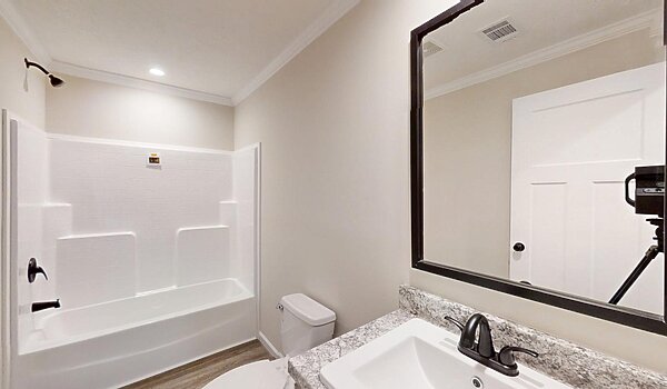 Ascend / The Valencia 2850H32 Lot #4 Interior 79860