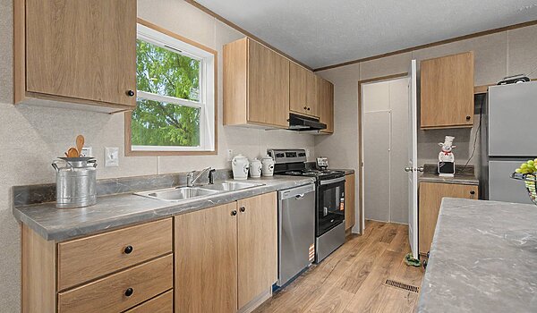 Prime Series / The Ozark 1660H22P16 Lot #10 Kitchen 90018