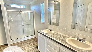 Solitaire Homes 28603A / The Montana Bathroom 74780