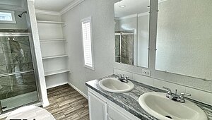 Emerald Doublewide / The Texas Ranch EM28483A Bathroom 75602