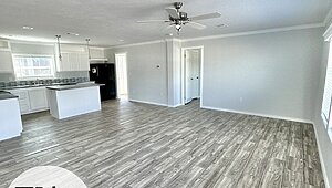 Emerald Doublewide / The Texas Ranch EM28483A Interior 75594