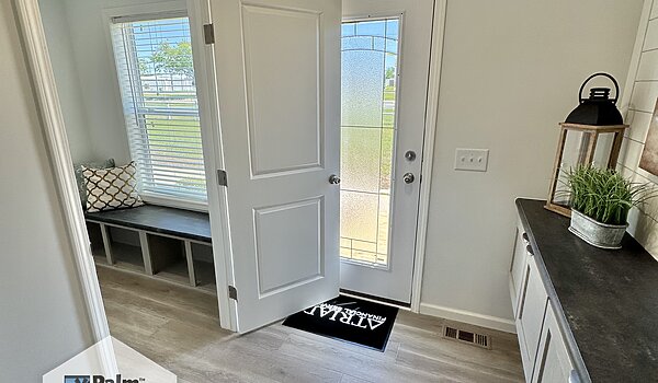 Landmark Ultra Grand / The Ultra - READY FOR IMMEDIATE DELIVERY No Category 87127