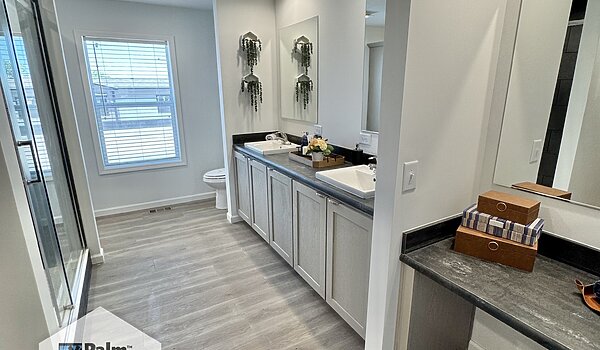 Landmark Ultra Grand / The Ultra - READY FOR IMMEDIATE DELIVERY No Category 87130