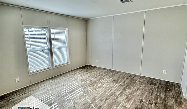 The Steal - UNBEATABLE VALUE / 28563P Interior 87235