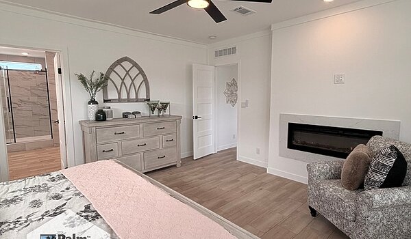 STUNNING DETAIL / Luxe Haven II  32643A Interior 87254