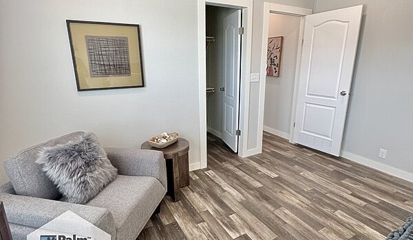 An Absolute MUST-SEE / The Answer 28724A Interior 87288