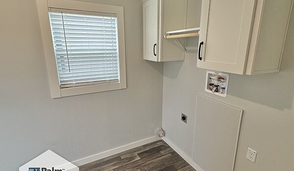 An Absolute MUST-SEE / The Answer 28724A Interior 87292