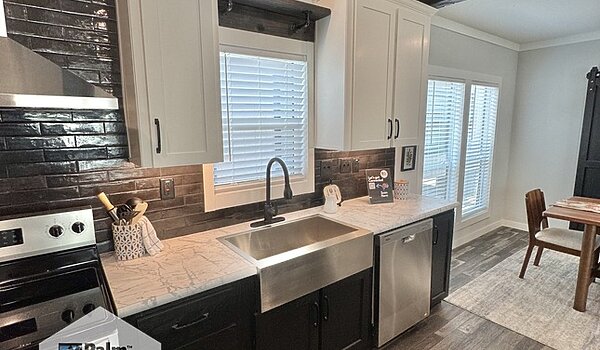 An Absolute MUST-SEE / The Answer 28724A Interior 87283