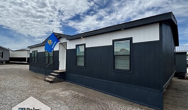 An ENTERTAINER'S DREAM / Homeland 30544H Exterior 87293