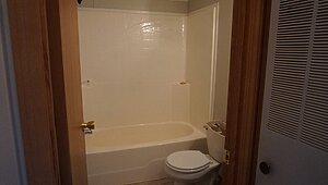 Patriot / Patriot 28x70 (203243) Bathroom 88806