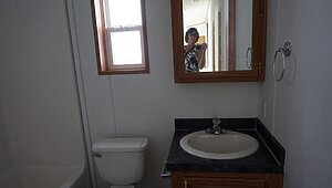 Highland / Highland 28x68 (203113) Bathroom 84330