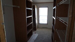 Highland / Highland 28x68 (203113) Interior 84333