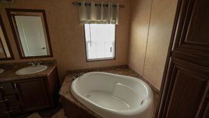 MD Singles / MD-102 Bathroom 10183