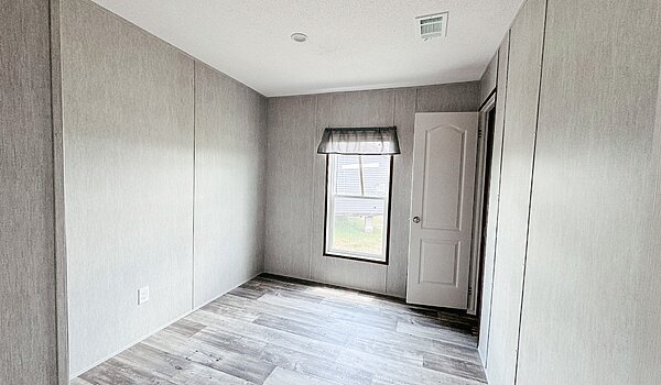 V-5763Y-E / Live Oak Elite No Category 85951