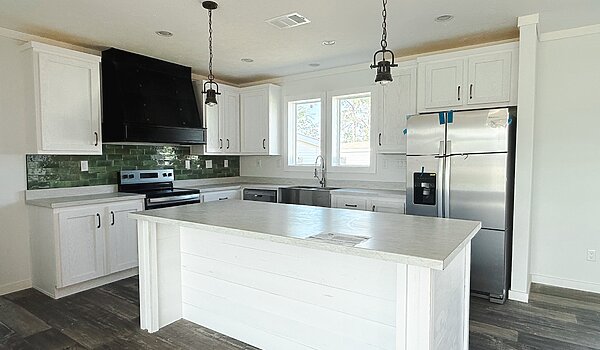 Creekside Series / The White Oak CS-3221 Kitchen 87043