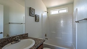 GS Single-Section / The Bellview Bathroom 26797