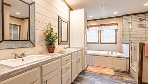 Admiral / The Tyra Bathroom 57345