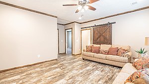 Admiral / The Tyra Interior 57337