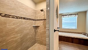 Cedar Canyon / 2034LS Bathroom 50878