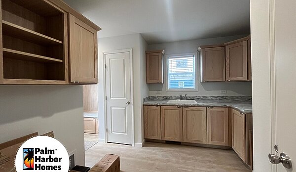 Landmark Series / Willowood 9L32764B (2LM1023-V) Interior 89783