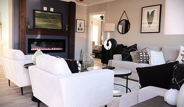 Texas BIG Pecan Valley! / Largest Kitchen Island EVER!! The Pecan Valley 68 KH30683P Interior 77444