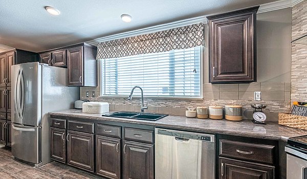 Vista Ridge / The La Belle 320VR41764D Kitchen 23836