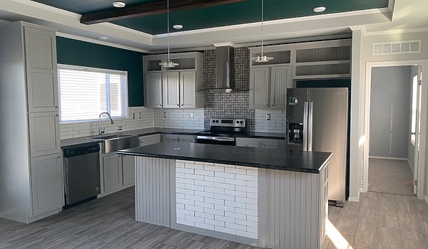 Fiesta / The Santa Fe 320FF18763H Kitchen 24737