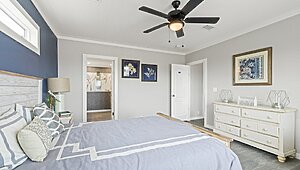Horizon ~ OF ~ $aving$ / The Horizon 56 KH30563Z Interior 82568