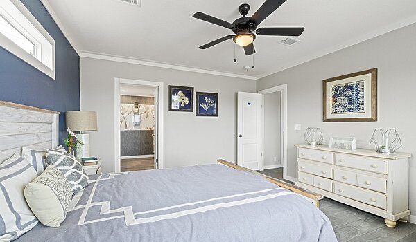 Horizon ~ OF ~ $aving$ / The Horizon 56 KH30563Z Interior 82568