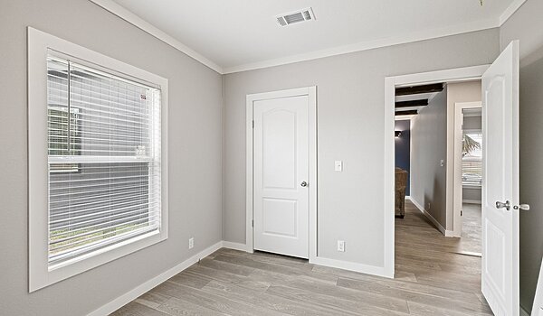 Horizon ~ OF ~ $aving$ / The Horizon 56 KH30563Z Interior 82569