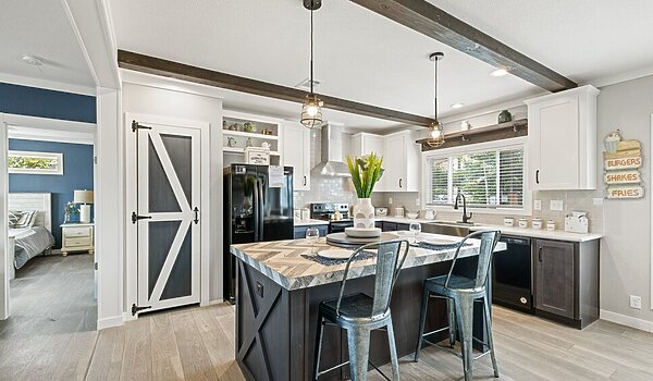 Horizon ~ OF ~ $aving$ / The Horizon 56 KH30563Z Interior 82558