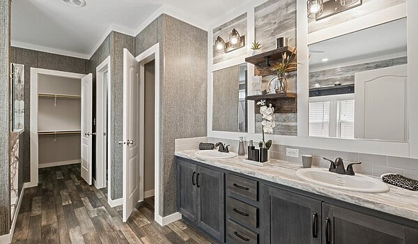 The Palladium KH30543D / ROOM WITH A VIEW! GOTTA SEE THIS BEAUTY! Interior 82539