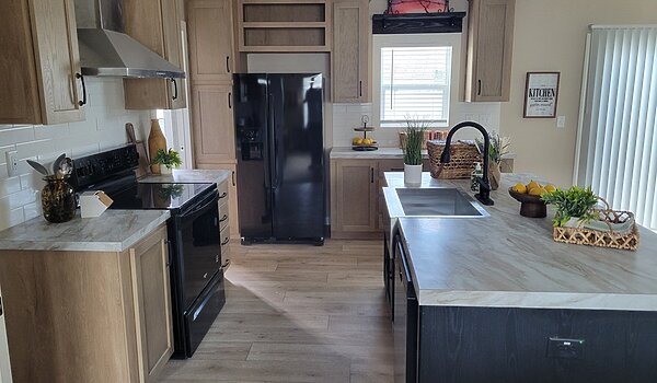 Palm Harbor Homes 30764S / The MAGNIFICIENT Sheridan 76' - A MUST TO BELIEVE HOME! Interior 82623