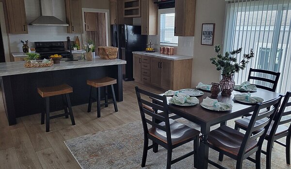 Palm Harbor Homes 30764S / The MAGNIFICIENT Sheridan 76' - A MUST TO BELIEVE HOME! Interior 82624