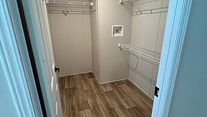 Landmark Series / 16763N Bedroom 82527