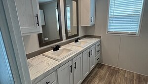 Landmark Series / 16763N Interior 82523