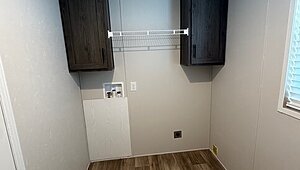 Landmark Series / 16763N Interior 82525