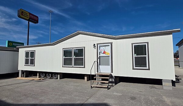 THIS PRICE WON'T LAST LONG - ONLY 1 LEFT!! / 28483P Exterior 87615