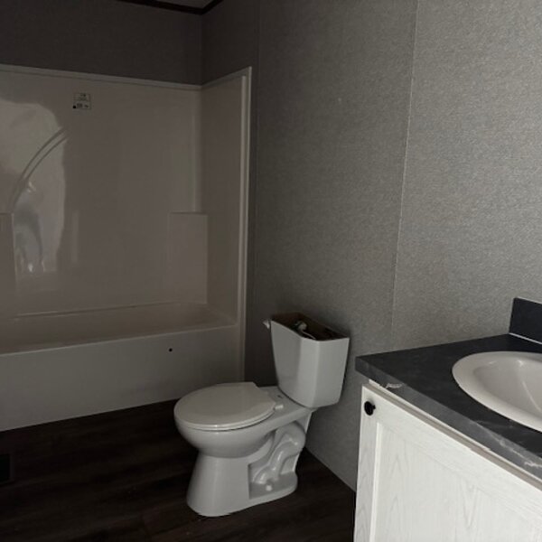 Prime Series / 2456H32P02 Interior 83796