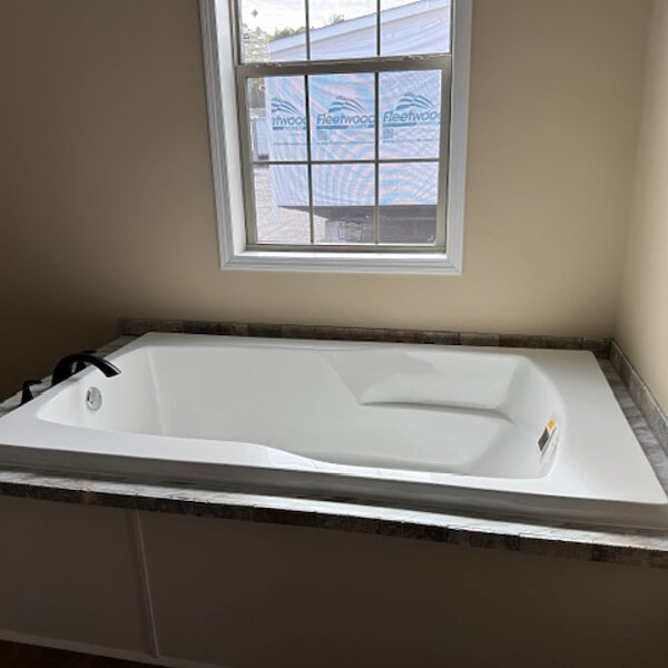 Essentials Series / The Brantley 621-68-3-32 Interior 83753