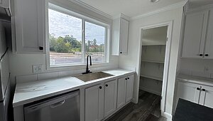 Palm Harbor Limited / 28563T Interior 83811