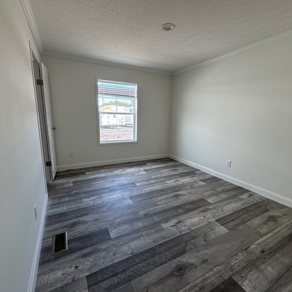 Palm Harbor Limited / 28563T Interior 83813
