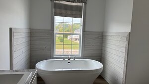 Franklin / Custom Riverview Interior 84379