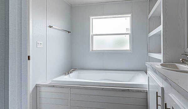 Valu Maxx Premier / 16763A Bathroom 81755