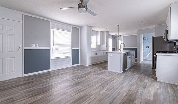 Valu Maxx Premier / 16763A Interior 81749