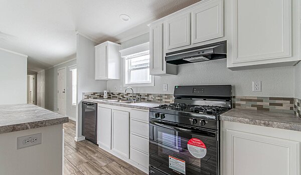 Emerald Singlewide / EM16763B Kitchen 81774